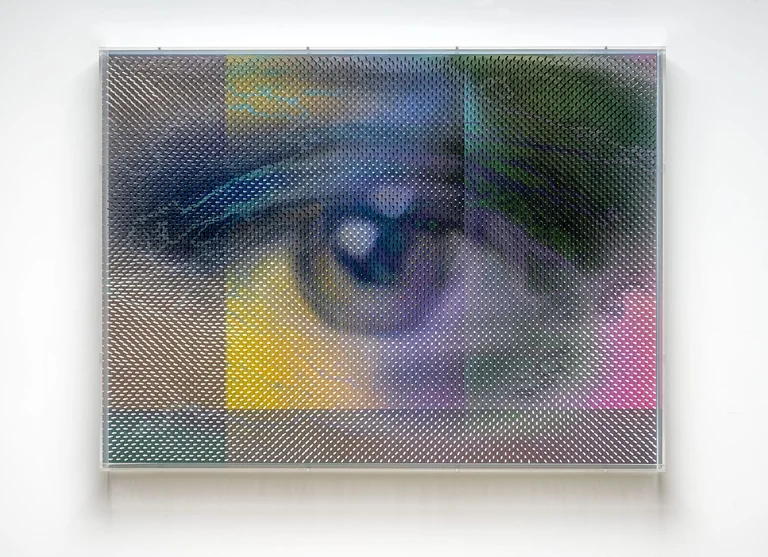 The Eye of Eternity Looks Through Me, farbige Holzstäbe, 2026
