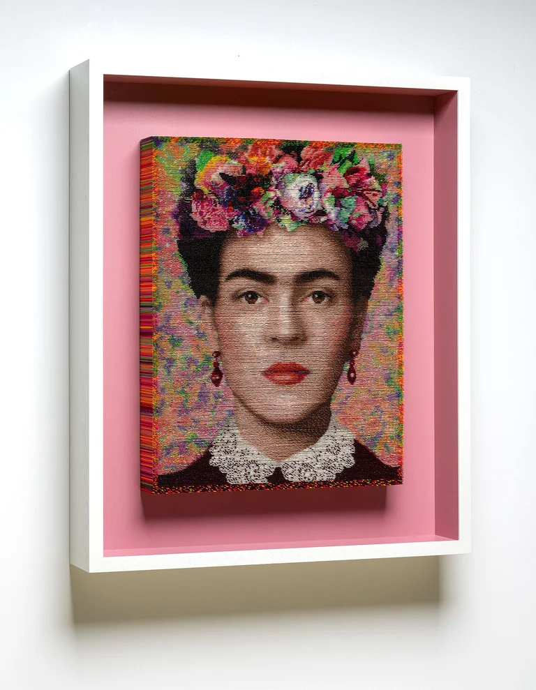 Frida — Crossroads of Dreams, farbige Holzstäbe, 2025